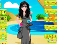 play Design Your Beach Look
