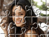 play Vanessa Hudgens Jigsaw Puzzle