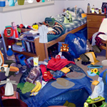 play Messy Bedroom