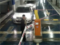 play Woman Vs Parking Barrier Video Free Download, Online Free Funny Clips