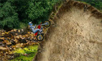 play Extreme Mountain Biking