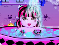 play Monster Baby Bath