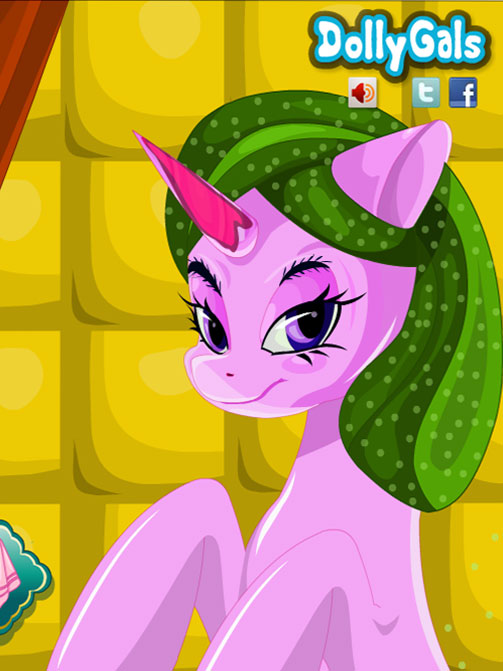 play Little Twilight Pony Makeover