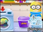 play Baby Minion Washing Clothes