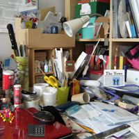 play Messy Office Room
