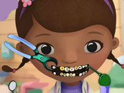play Doc Mcstuffins At The Dentist Kissing