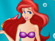 play Princess Ariel Underwater Cleaning Kissing