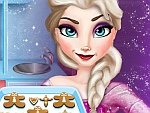 Elsa Cooking Gingerbread