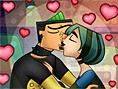 play Total Drama Twister Kiss