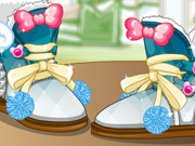 play Design Your Winter Boots Kissing