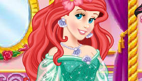 play Striking Ariel Dress Up