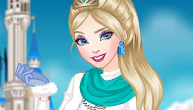 play Dress Up Elsa Today