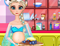 play Pregnant Elsa Cooking Pancakes