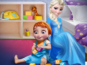 play Elsa Playing With Baby Anna