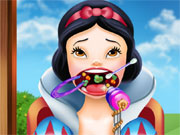 play Snow White Throat Doctor