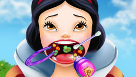 play Snow White Throat Doctor