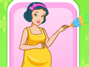 play Pregnant Snow White Room Cleaning
