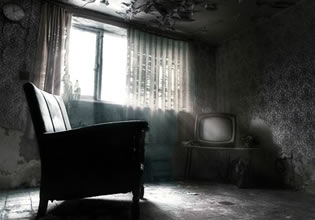 play Abandoned Dark Room Escape