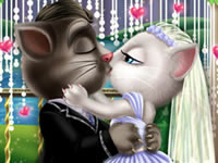 play Tom And Angela - Wedding Kiss