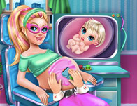 play Super Barbie Pregnant Check-Up