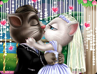 play Tom And Angela Wedding Kiss