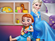 play Elsa Playing With Baby Anna