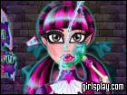play Draculaura Total Makeover