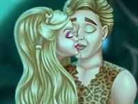 play Barbie Halloween Kissing Kissing