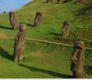 play Eight Escape From Easter Island