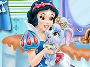 play Snow White Bathroom Cleaning