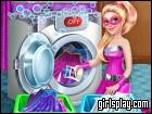 play Super Barbie Washing Capes