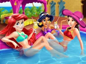 play Princesses At Jasmine Palace