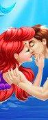 play Ariel Kissing Underwater