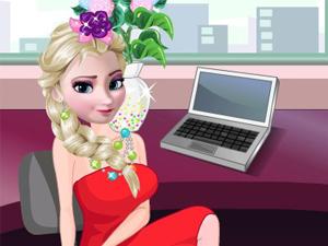 Elsa Business Manager Dress Up