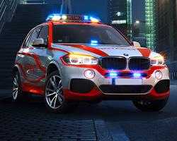 play Bmw Paramedic Jigsaw