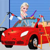 play Elsa Beetle Cleaning