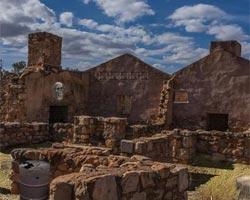 Abandoned Homestead Escape