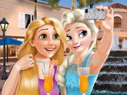 play Princesses Selfie Time