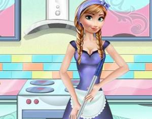 play Anna Frozen Great Cleaning