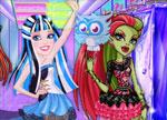 play Barbie In Monster High