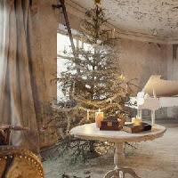 play Abandoned Christmas Room Escape