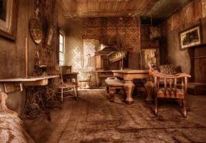 Abandoned Bungalow House Escape