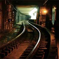 play Escape-From-Train-Subway-Tunnel-Knfgame
