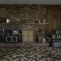 play Abandoned Antique House Escape