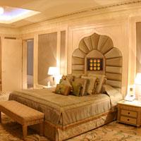 play Emirates Palace Escape