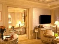 play Emirates Palace Escape