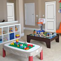 play Escape From Child Care Center