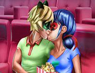 play Dotted Girl Cinema Flirting