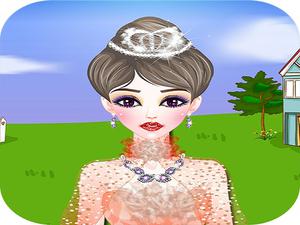 play Pretty Princess Ball Dressup