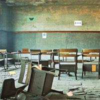 play Gfg Forgotten Classroom Escape